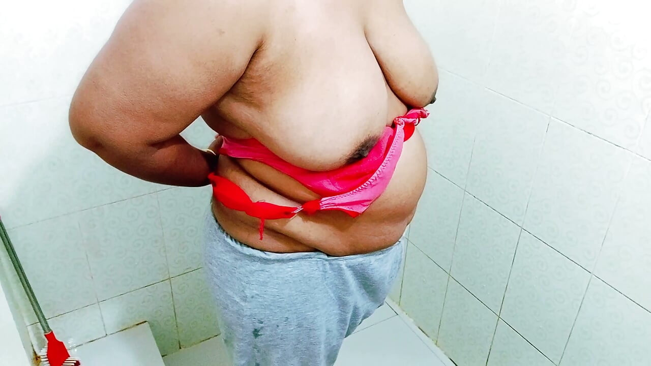 فتاة ديسي تحلق كسها، حديث ديسي قذر، فتيات عاريات ساخنات XXX فيديوهات