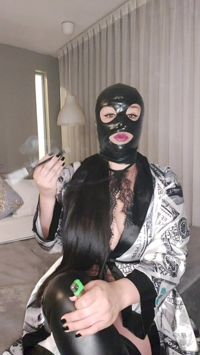Smoking  With Hood Latex