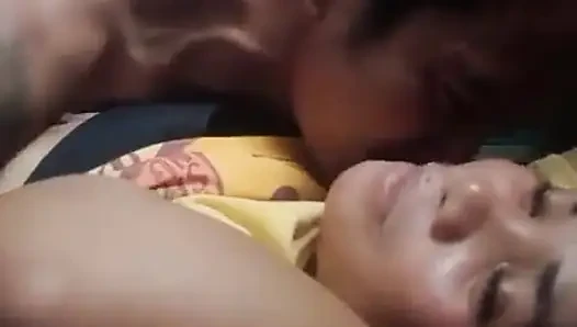 Aku Bikin Suamiku Ngentot Aku Setiap Hari