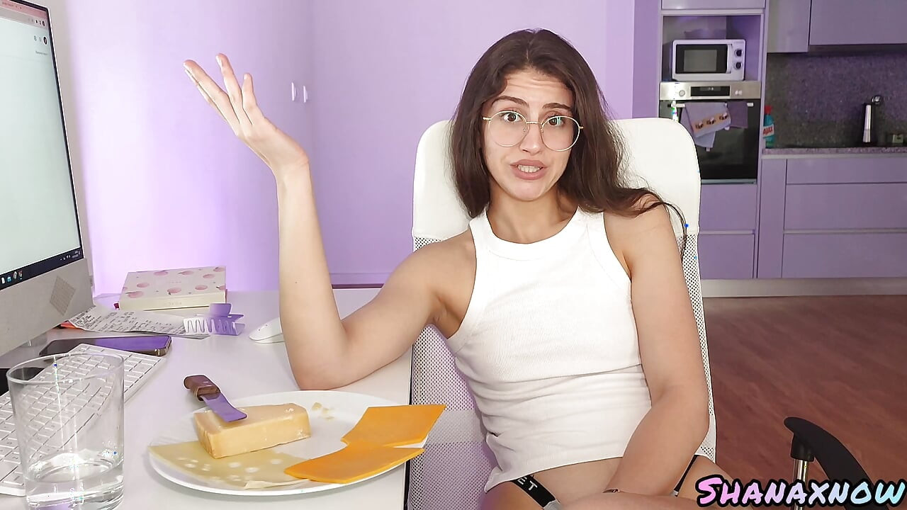 YOUR FETISH GIANT CO-WORKER DEVOURING YOU GIANTESS