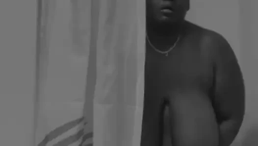 Duş başlığıyla amımı uyarıyor yoğun orgazm