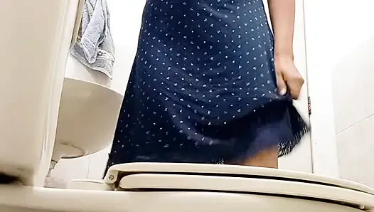 GÜZEL OLGUN KADıN GÜZEL KıLLı AMCıĞıNı GÖSTERIYOR