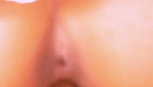 Güzel üniversiteli genç kız dersten sonra o yarağa bindikten sonra