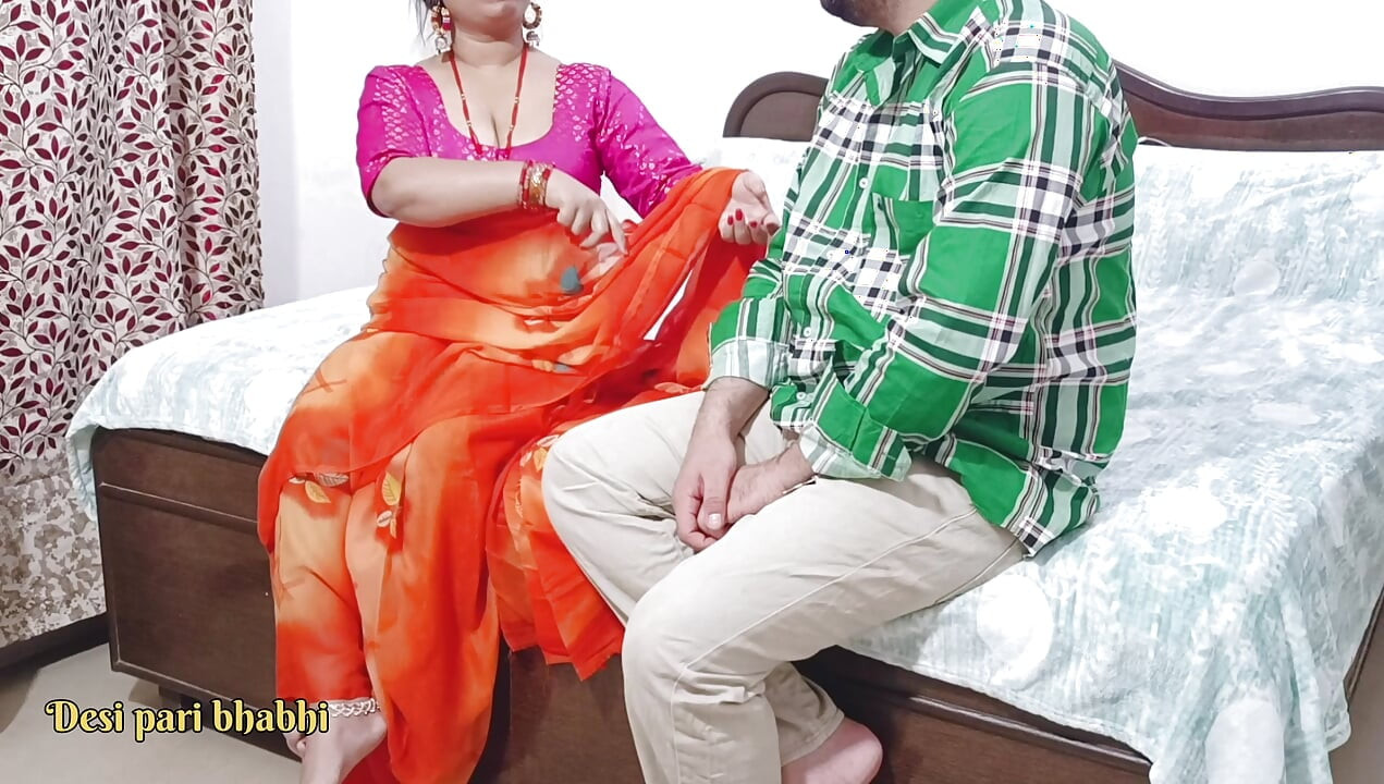Mami ko Bday Gift Dene Ke Baad Bhanje ne Jamkar Chudai ki