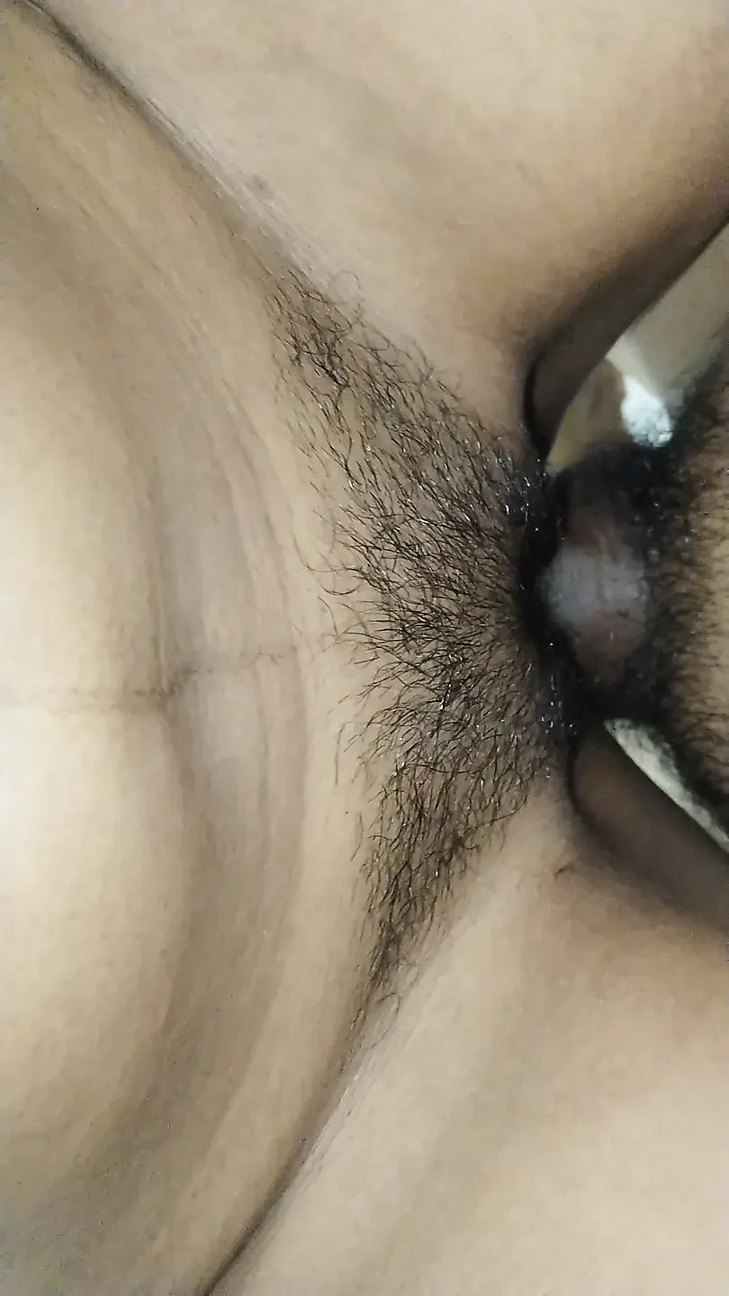 与你真正关心的人分享时，每一刻都会变得特别。这部视频捕捉到美丽的回忆，