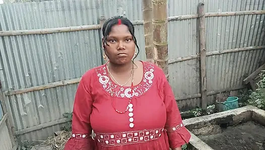 Desi wife ko outdoor chudai ki