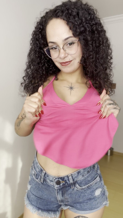 Come get lost between my soft curves and even softer moans.. 😇