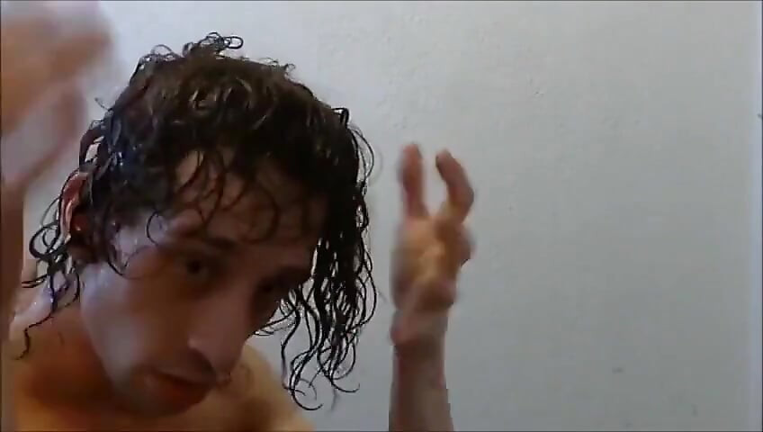 Transgirl nakon tuširanja Izvorni snimak za golo modelovanje (bez zvuka)