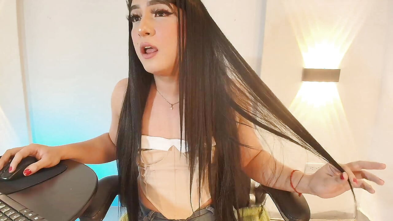 Beautiful Trans with Doll Face