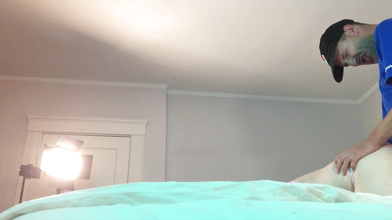 Pizza Man Delivers Cock to Tgirl