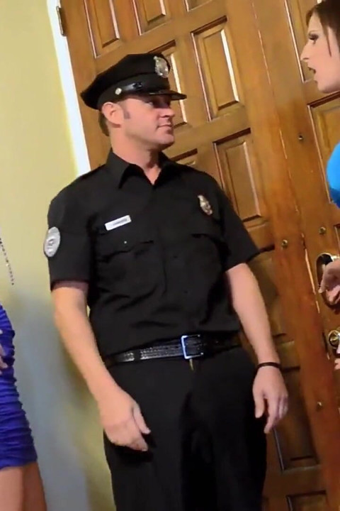 Me & E Make a Cop's Day Featuring Kortney Kane, Eva Karera