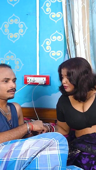 DESI MALLU BHABHI HARDCORE FUCK WITH HER SERVENT WHEN HER HUSBAND NOT AT HOME FULL MOVIE ( HINDI AUDIO ) | Clip 1