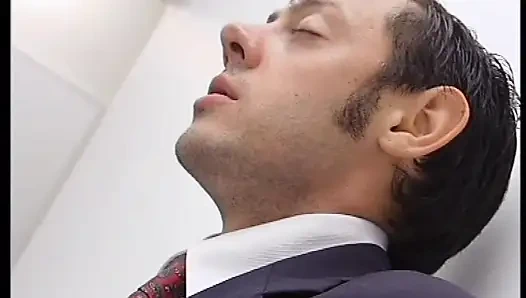 Джонни Pompino Долбежка Киски У Бассейна И Ласки В Помещении