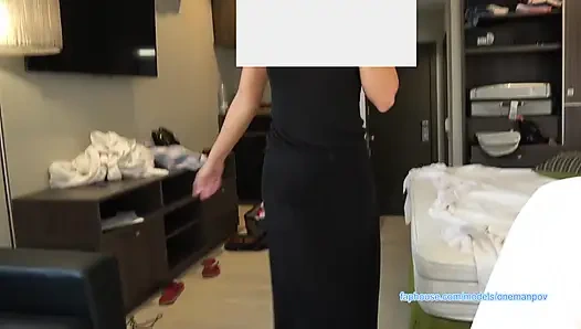 Tam Film Sarışın Anal 18 Yaşındaki Köle Hayranı Götünü Dağınık Krem Şanti Ile Dolduruyor