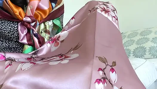 Meine glänzenden Satin scarves werden Dich andrehen! Lady Victoria Valente