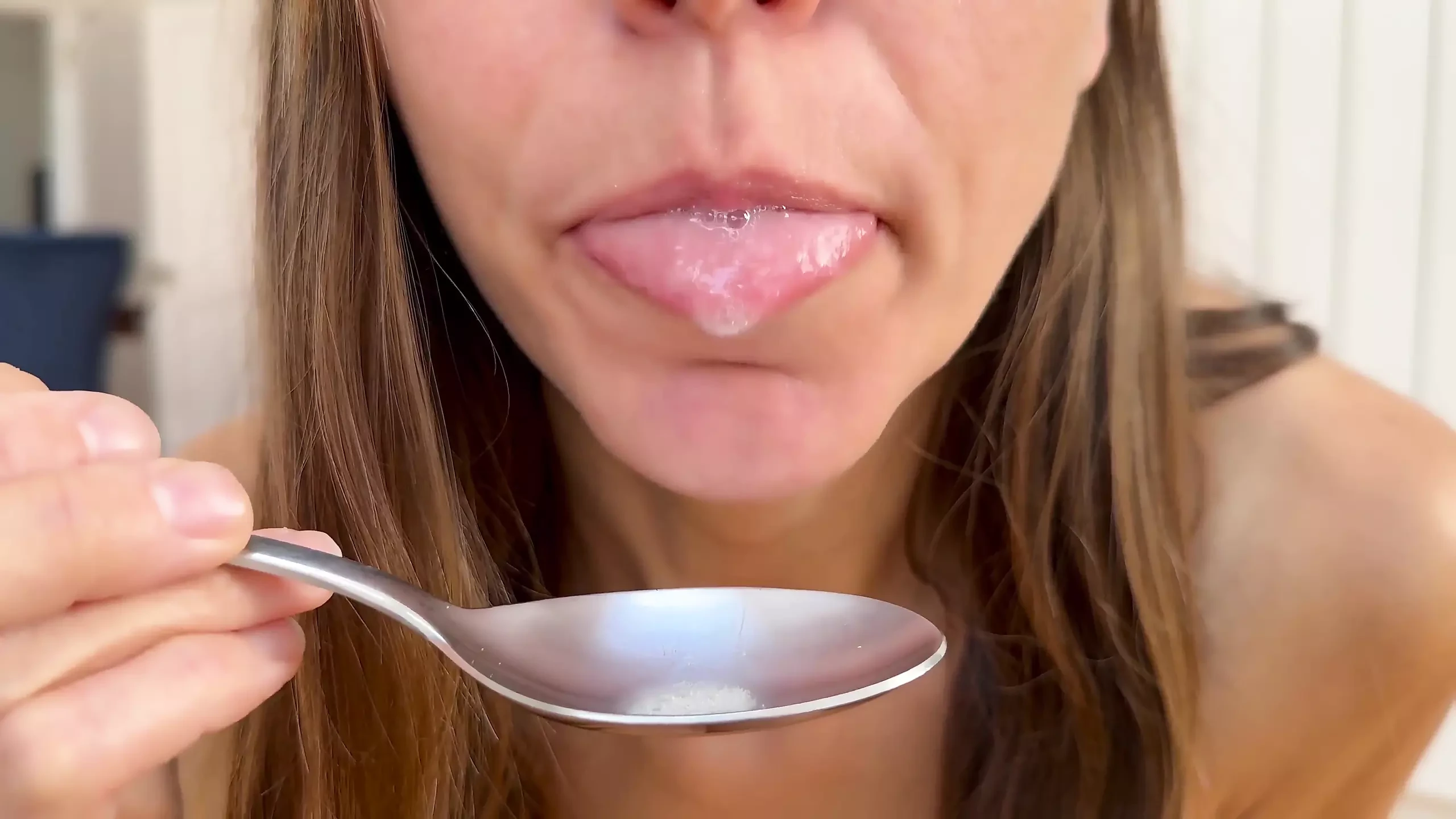 Pare de babar sobre mim - saliva de colher
