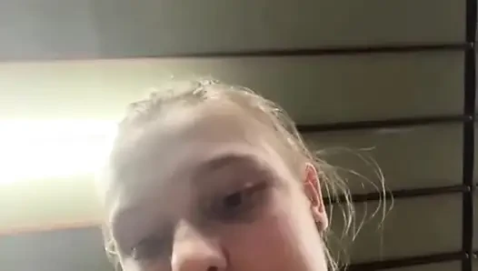 Публичный трах в спортзале Jucielussie