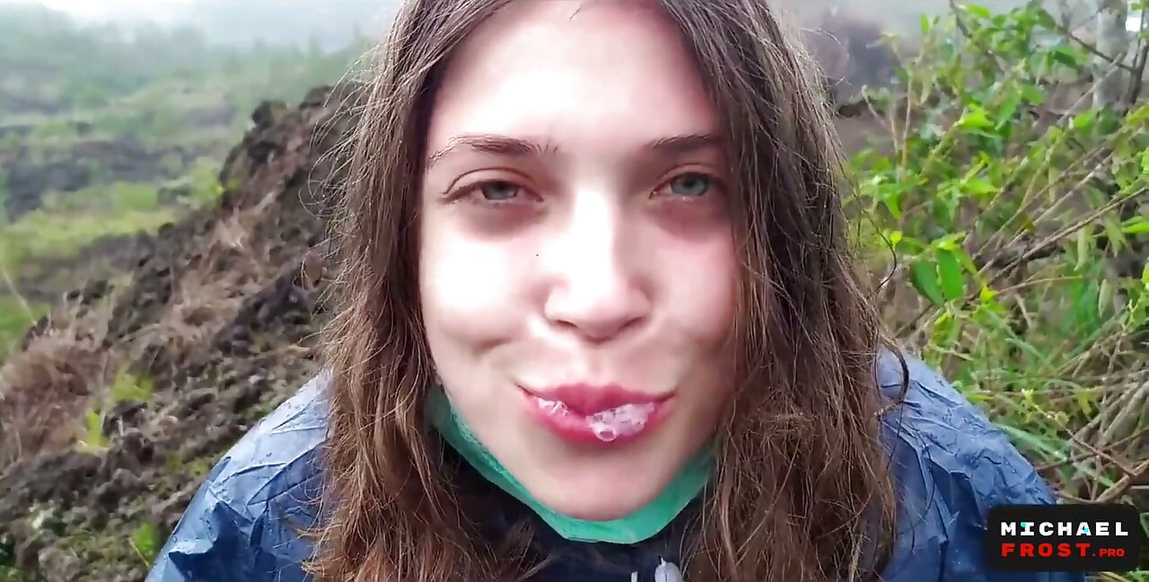 Världens riskablaste offentliga avsugning ovanpå en aktiv Bali Volcano - POV