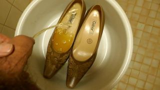 Piss in wifes light brown high heeled pumps