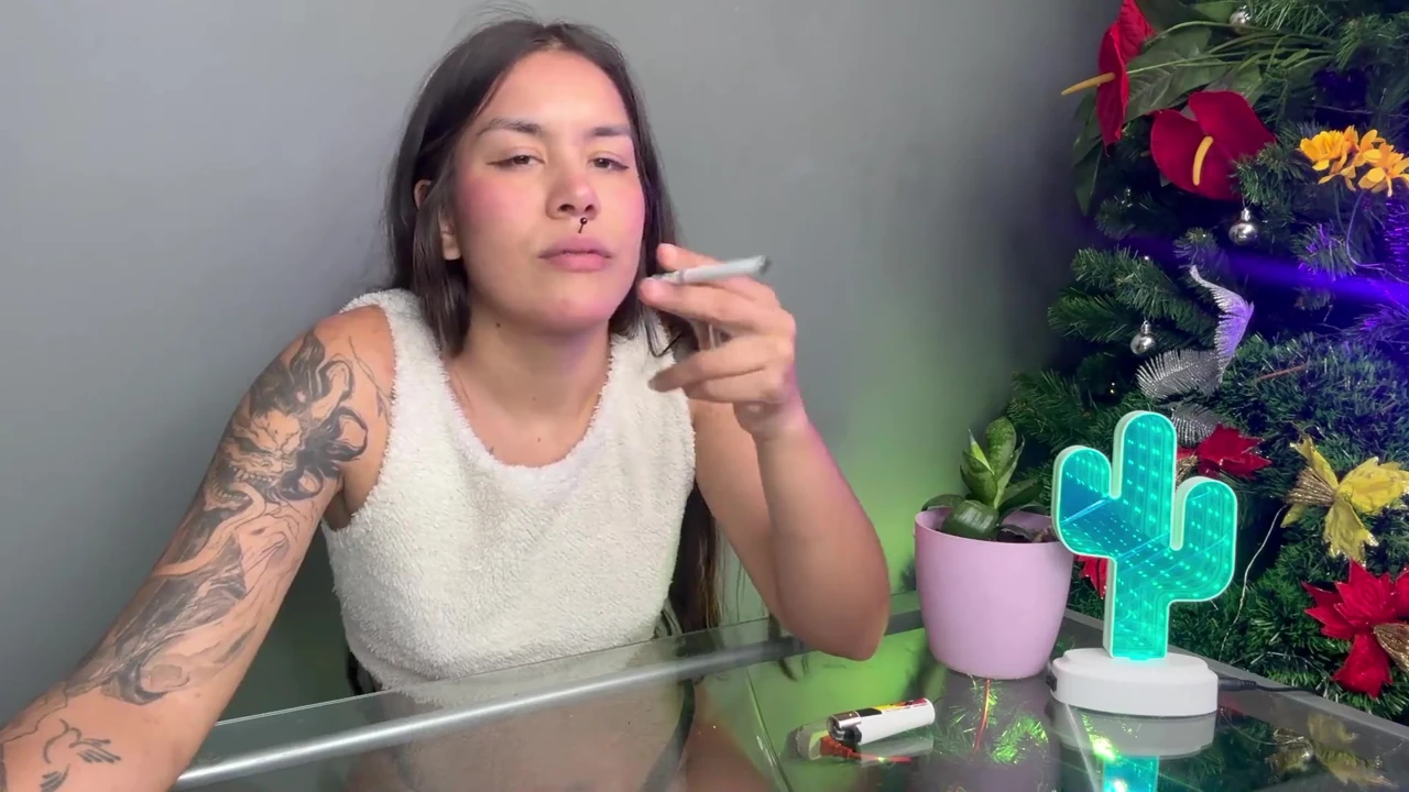 Rebel Girl Offers Yo Her Cigarrette