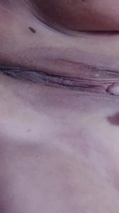 Bisschen mit der Pussy spielen