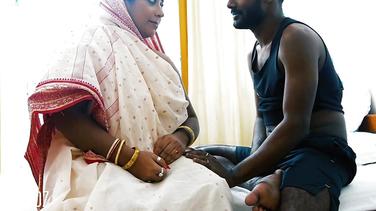 Step Mom Caught Red Hand and Fucked in Desi Style