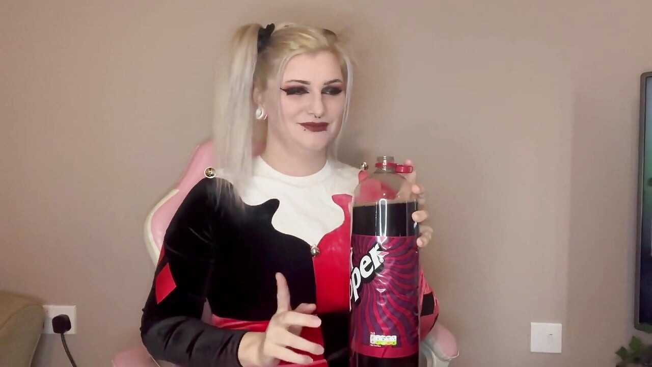 Tente não arrotar, desafio Harley Quinn Cosplay