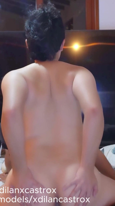 近所で一番美しいツインクと裸でセックスする