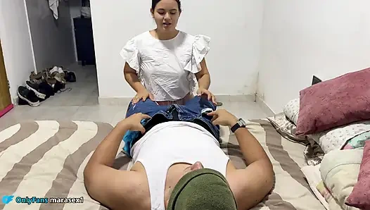 HOT LATINA SURPRISES FUCKED AND LEAVES SPEECHLESS