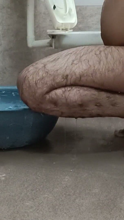 The fun of bathing naked is something else. | Clip 1