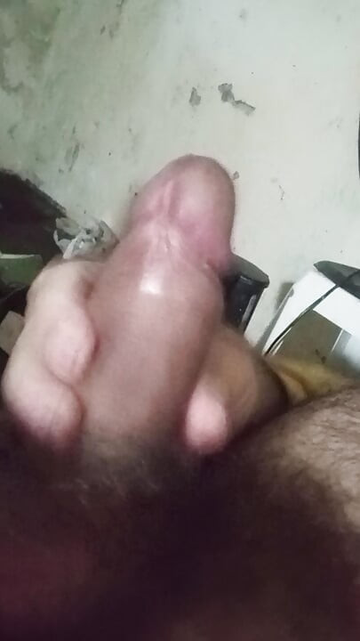 DIRTY OLD MALE HAIRY STRONG WITH PENIS MACRO VERY THICK MILK