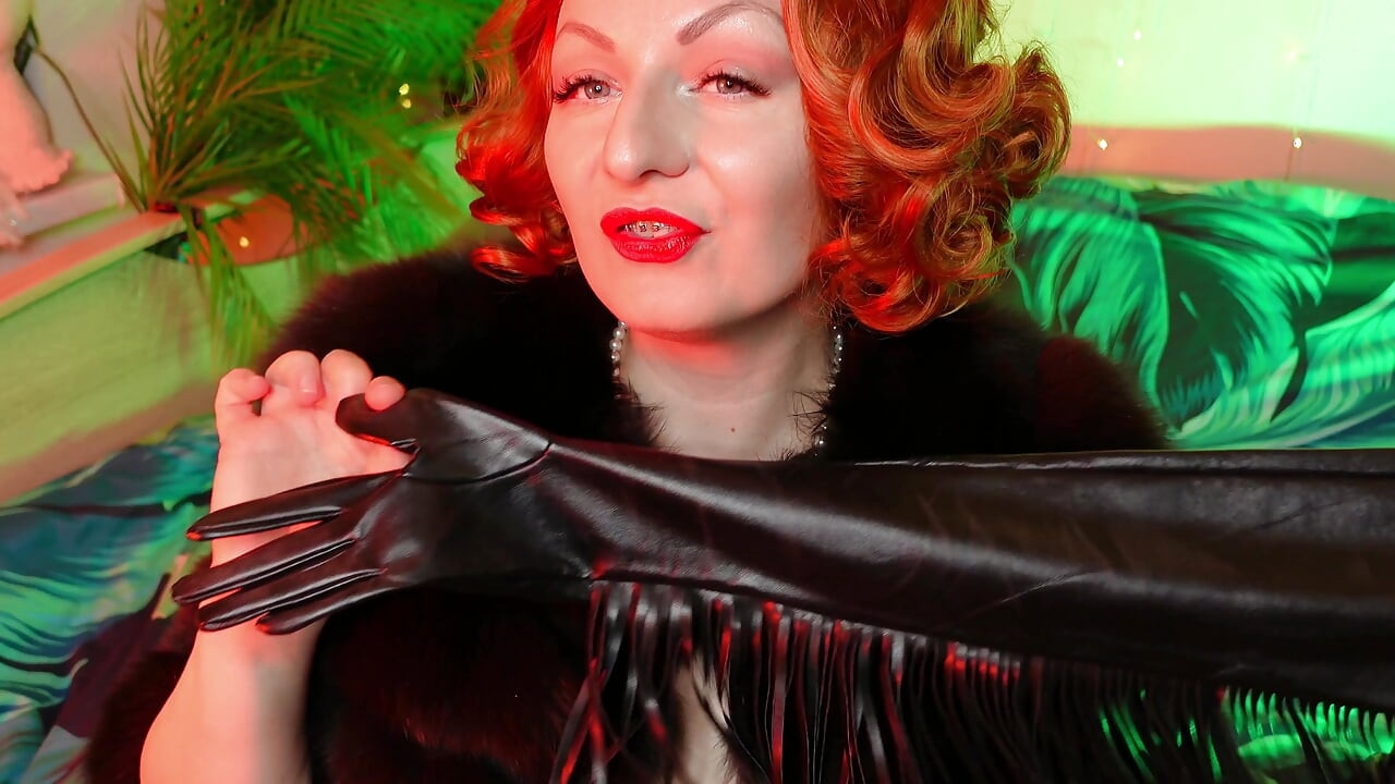 Sexual pin up Arya, ASMR video with long black gloves