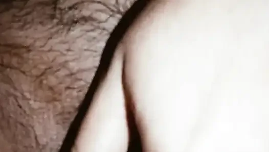 Mallu yaramaz anne parmaklıyor