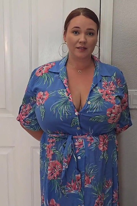 Dirty MILF Feeds Into Your Stepmommy Kink
