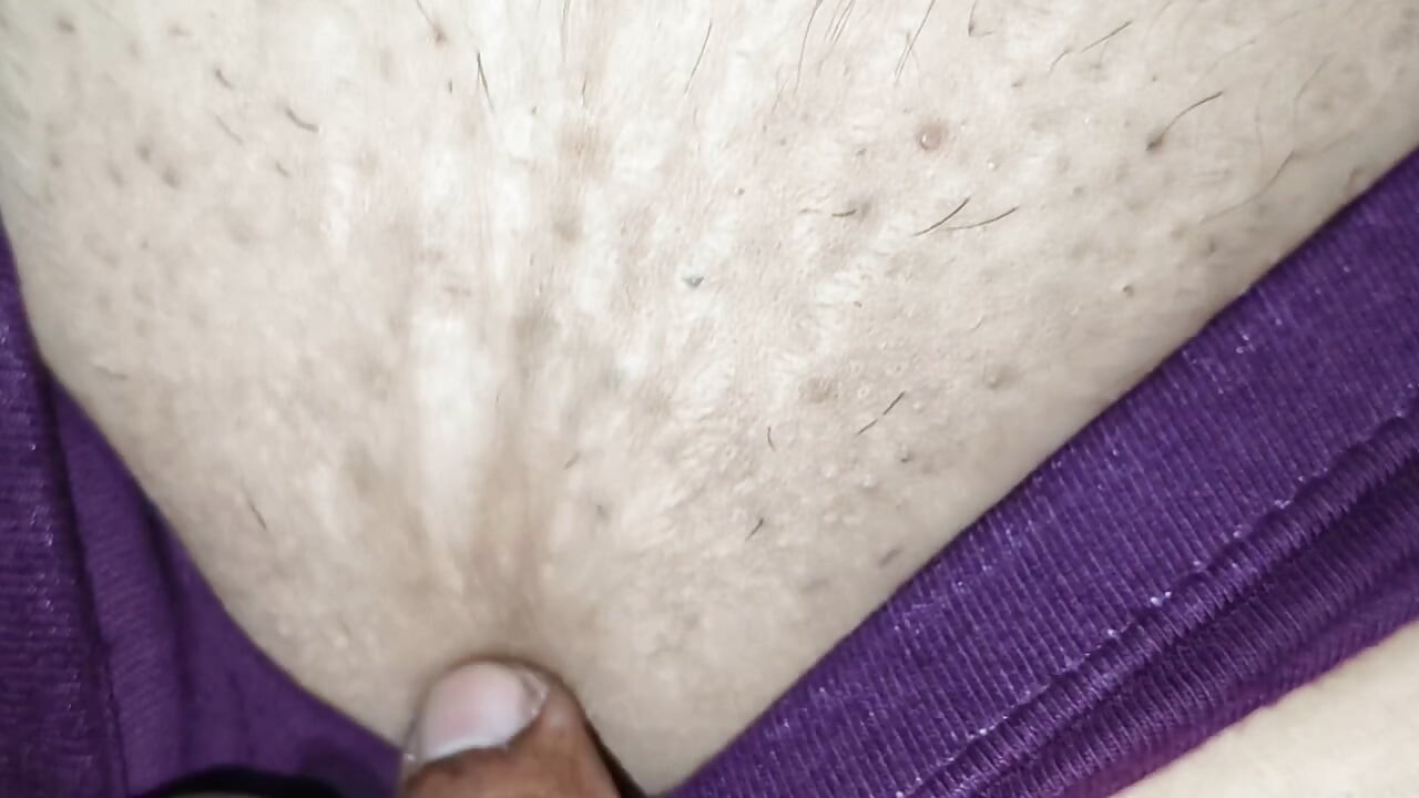 Village ki Sab Se Khobsoort Lardki ki Chudai little tits in big Cock