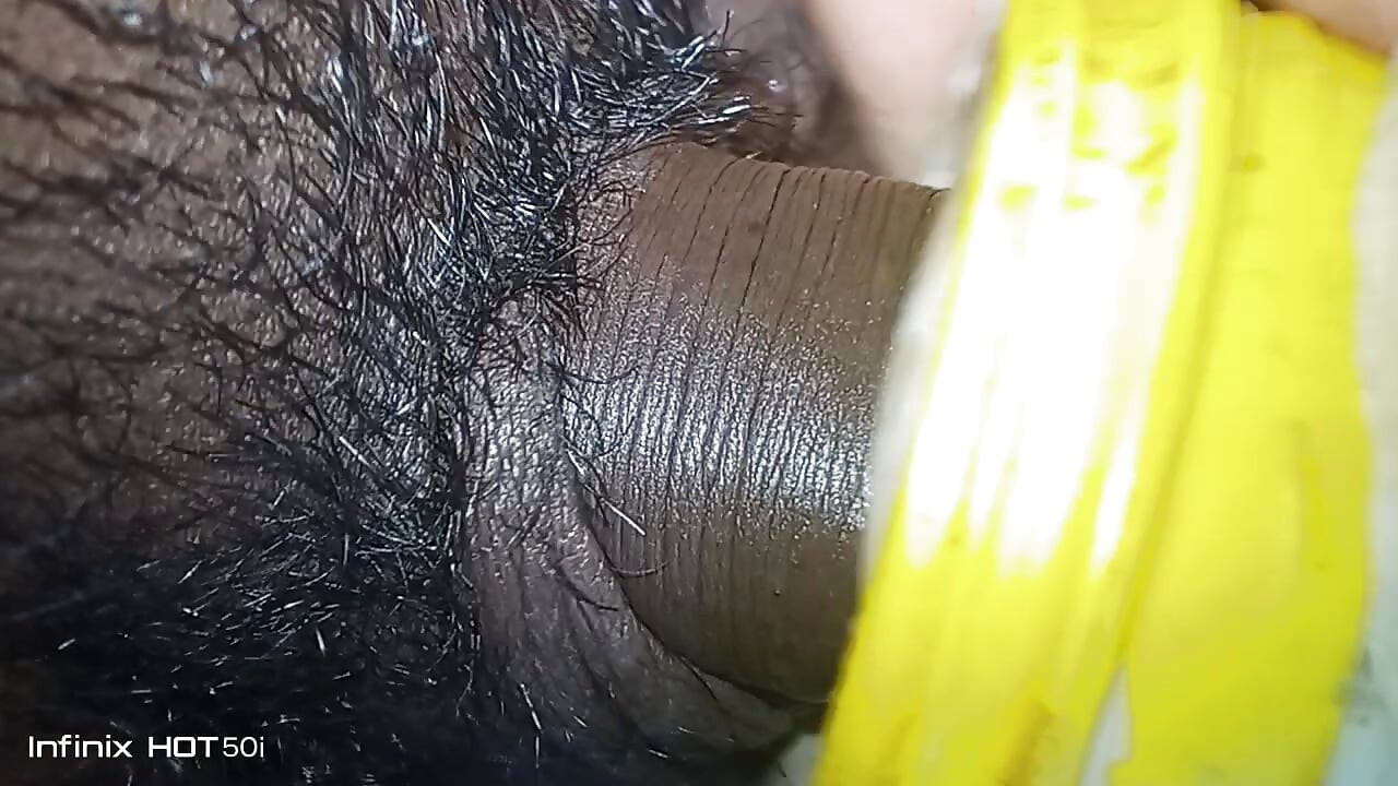 Gorgeous Self Eats Her Own
