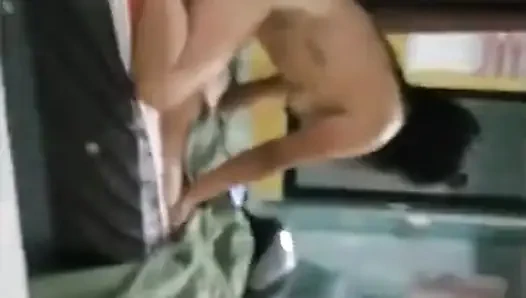 Mengendarai Penis yang Bagus, Dia Datang Di Payudaraku