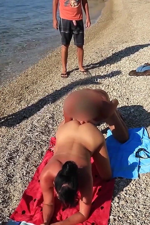 The Hottest Beach Fuck I've Ever Experienced!