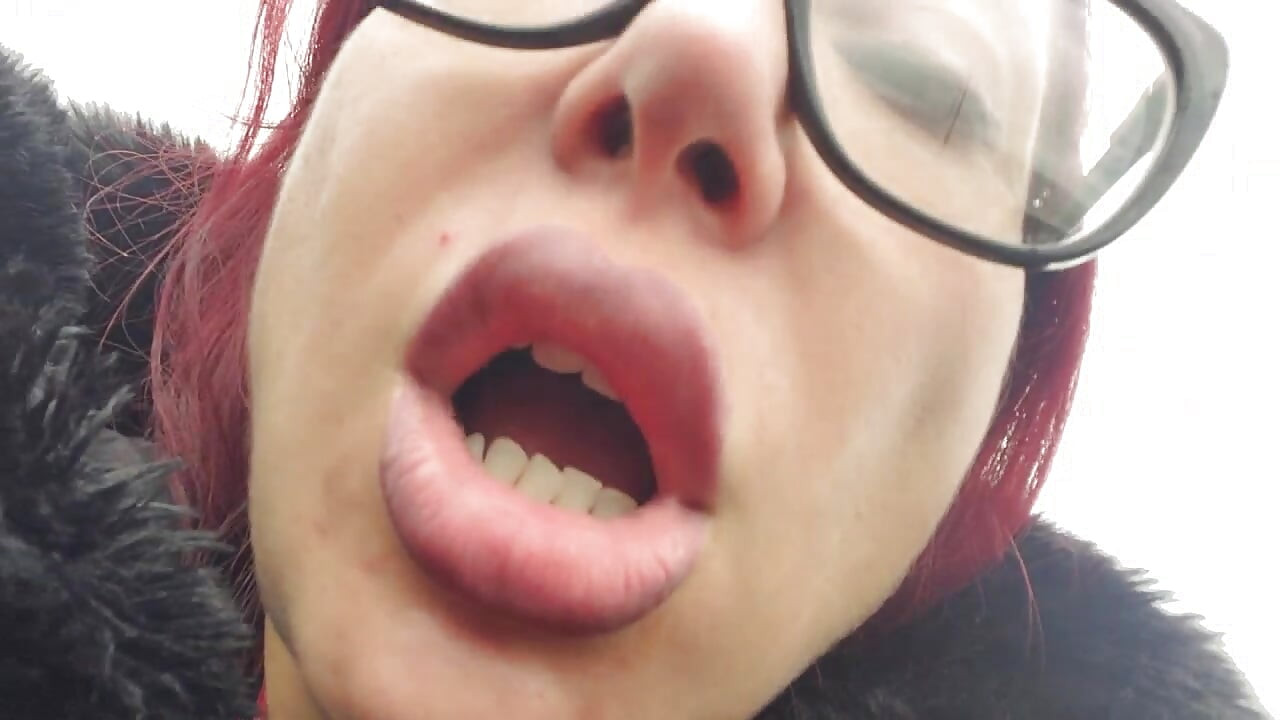 what great roars from that beautiful mouth!