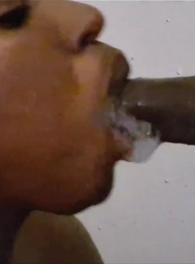 Perfect Lips-slowly Sucking
