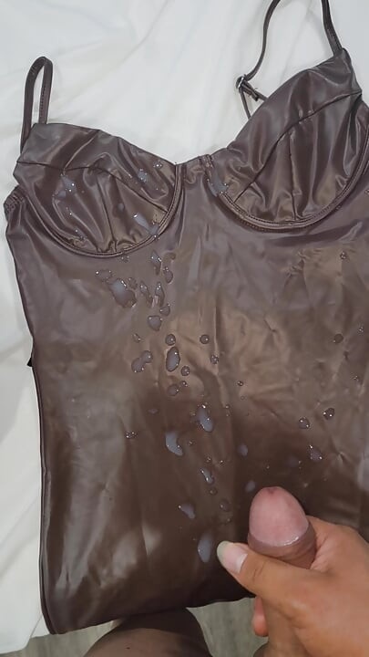 Cum in a latex dress
