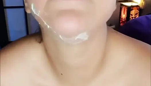 Stick My Face with Bubblegum in Videocall 4u - Bunny Looner