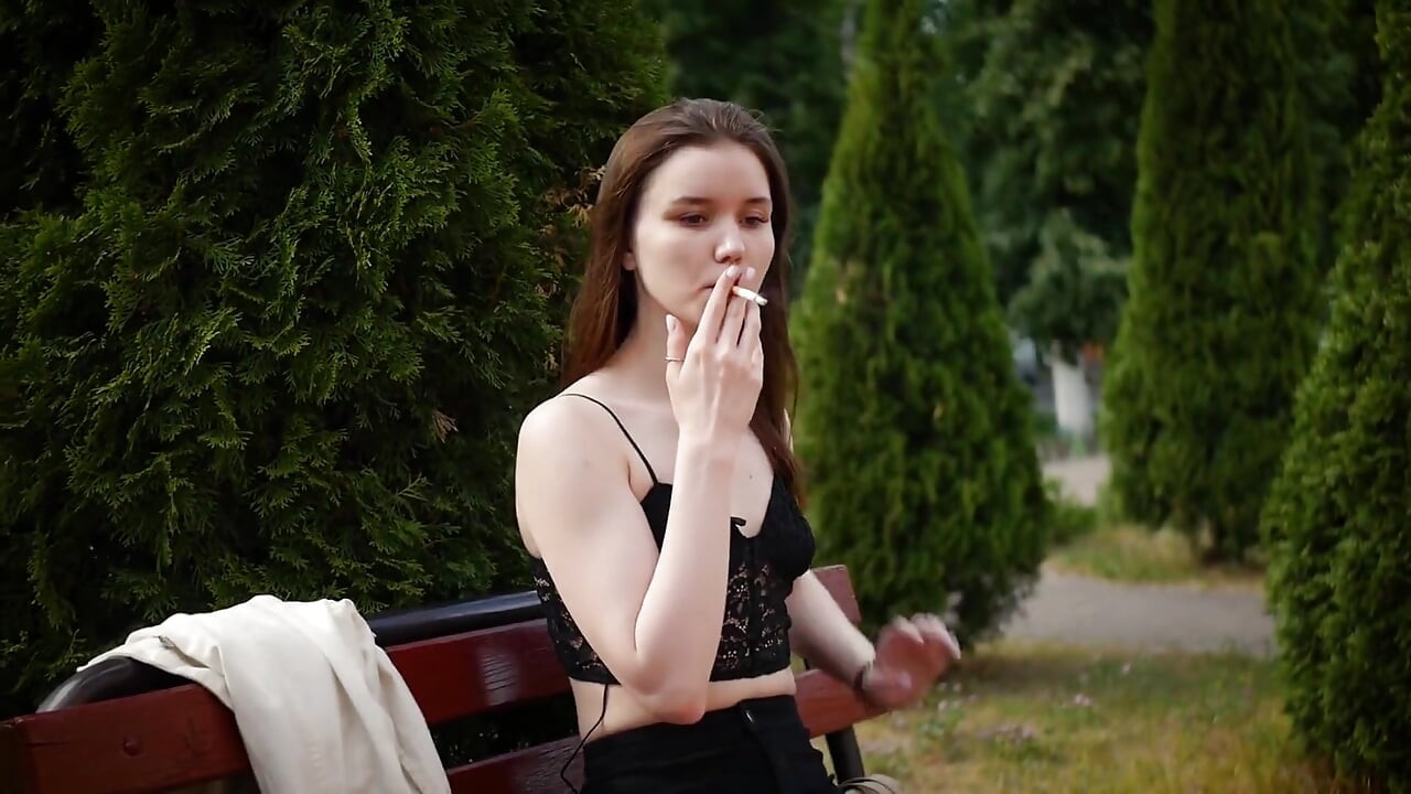 Smoking 120mm Saratoga on the Street