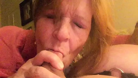 Kompilasi sepong kontol closeup nenek carmen