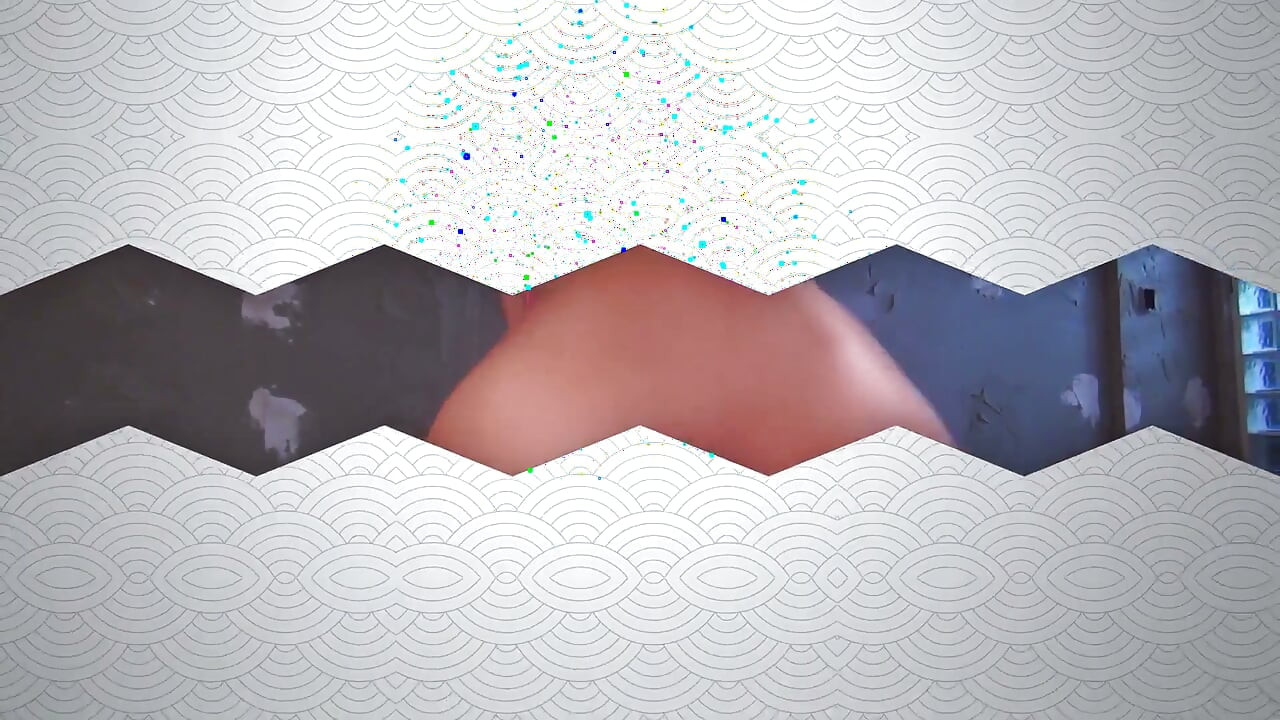 放荡的亚洲美女场景4 - 苗条的丰满日本人先是用她的假阳具, 然后是硬操, 最后被中出
