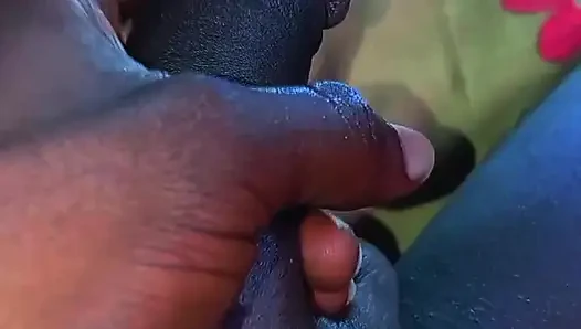 Xhamster'da bu modeli izlerken seni saniyeler içinde boşaltacağım.