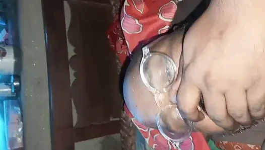 My pussy hair has grown long, I should clean it.