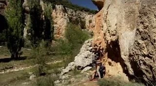 Busty Babe Cliffhanging Fuck!.F70
