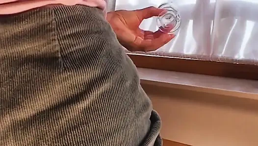 Aku nggak mau jauh darimu bagaimana sumbat terowongan masuk ke dalam pantatku yang aduhai