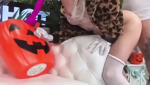 Bryan Fingers Tess Hard Before She Rides Him Cowgirl Gone Wild